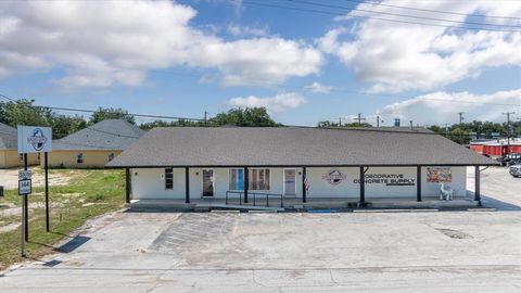 1409 Barnard Street Glen Rose TX 76043