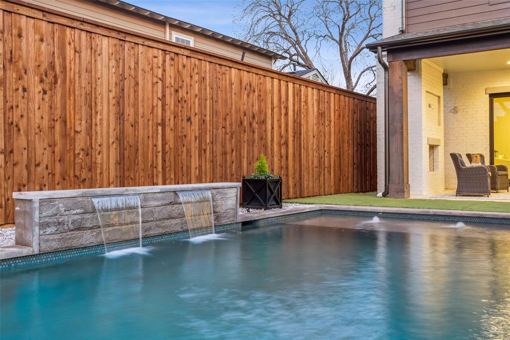 Linwood Place - Residential