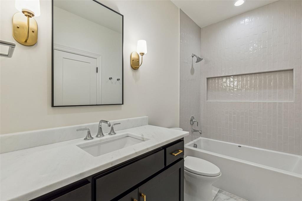 Linwood Place - Residential