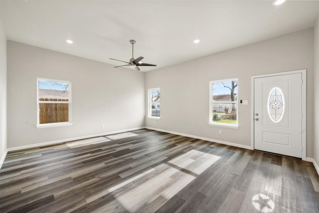 Fairview Ennis-Rev - Residential