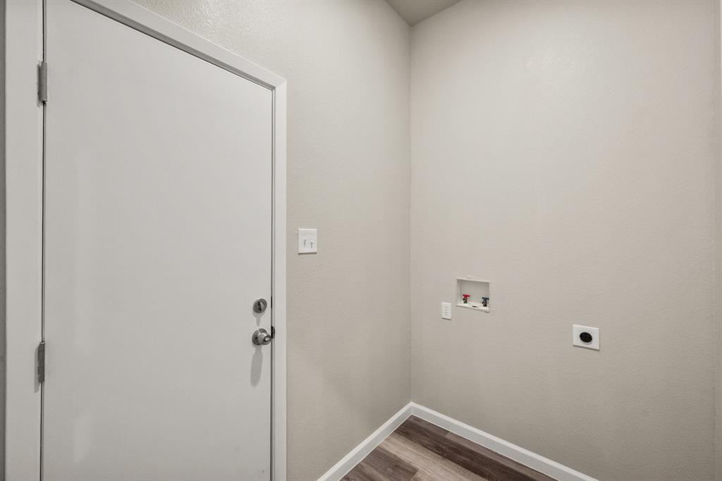 Fairview Ennis-Rev - Residential