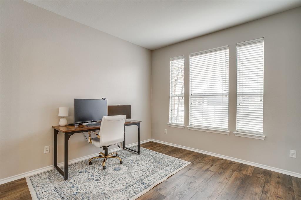 Wilshire Valley - Residential