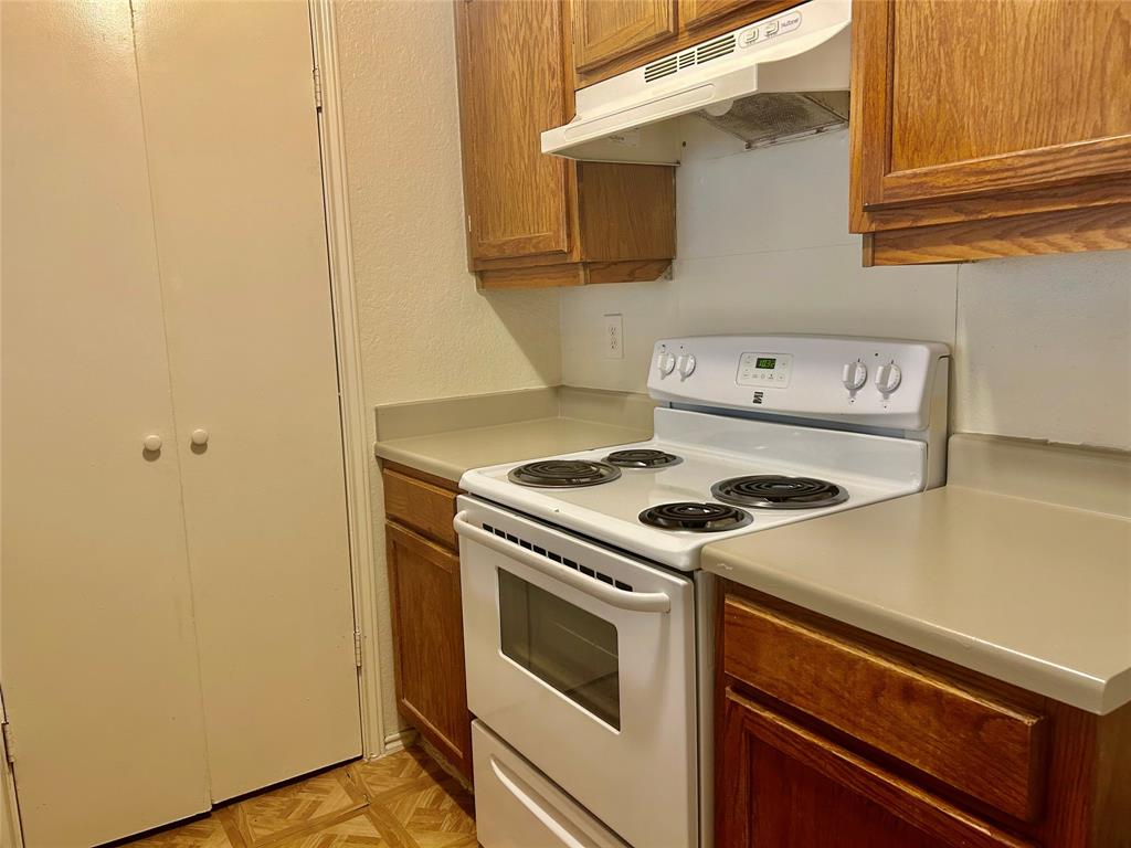 Crestbluff Condo - Residential Lease