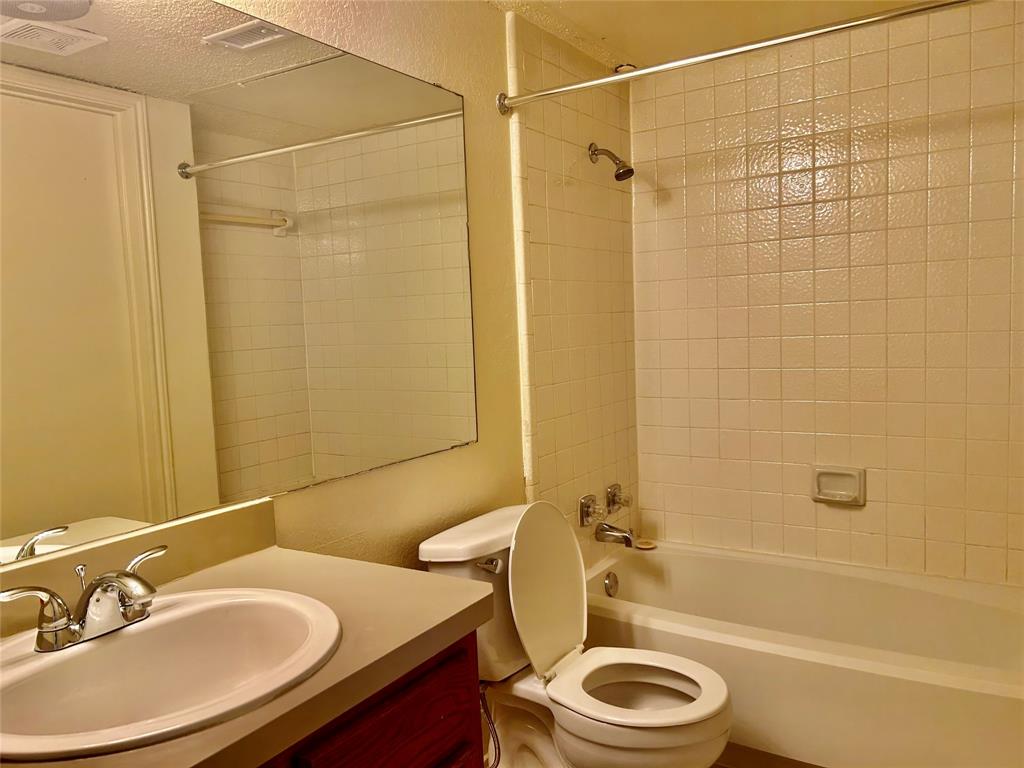 Crestbluff Condo - Residential Lease