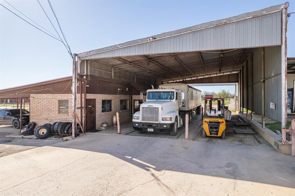 Anderson Add Town Coleman - Commercial Sale