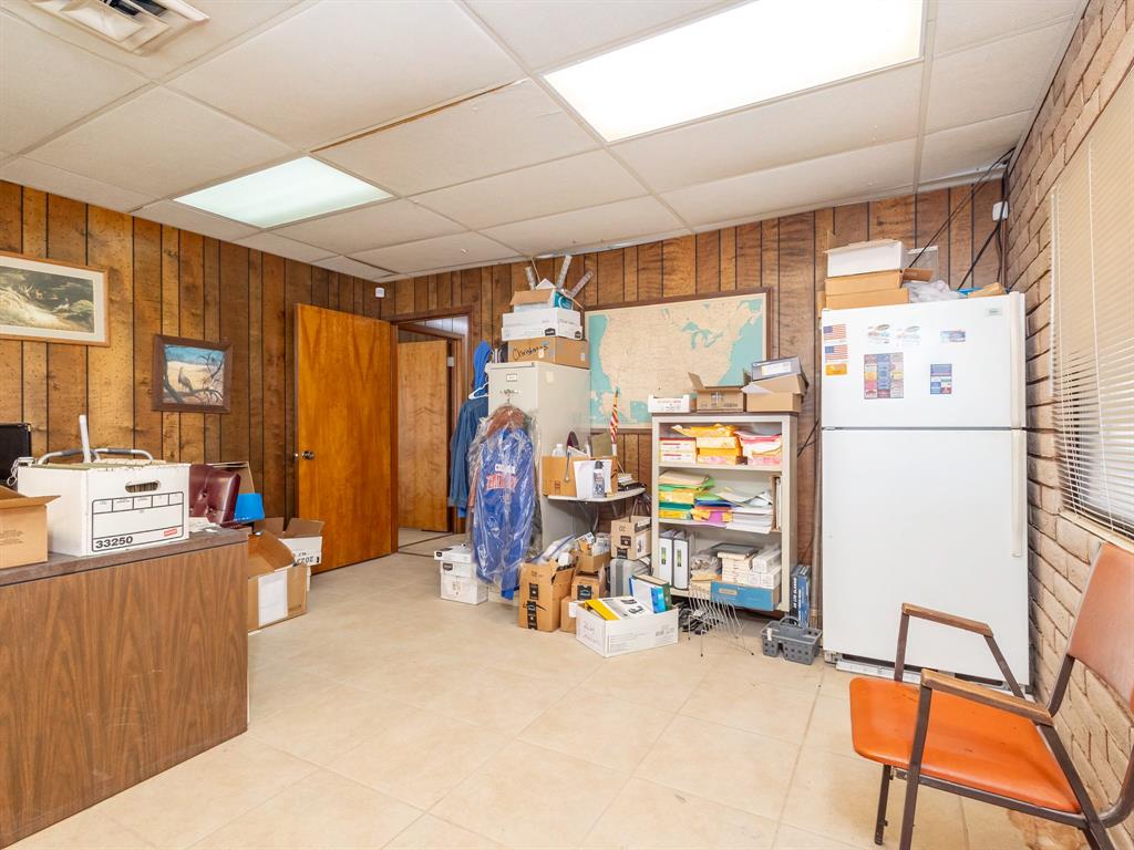 Anderson Add Town Coleman - Commercial Sale
