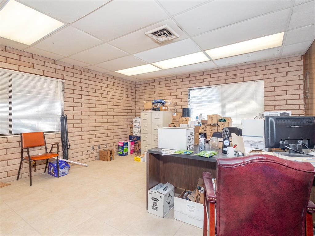 Anderson Add Town Coleman - Commercial Sale