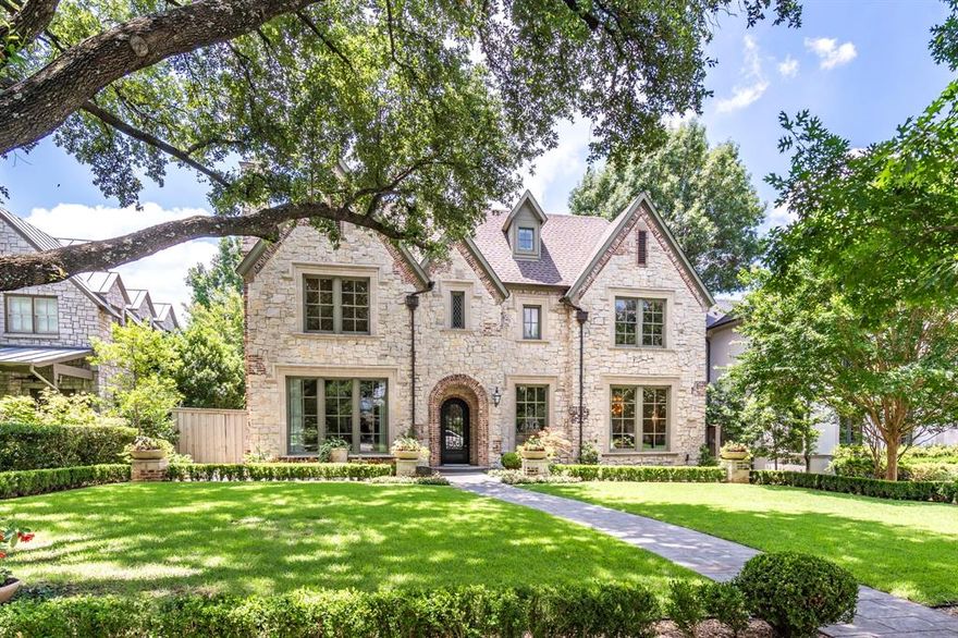 Situated on a wide, tree-lined street in the fairway of UP, this timeless home checks all the boxes. The main floor is an entertainer's delight, boasting a spacious family room w FP, formal living, dining and wet bar w 500 bottle temp controlled wine storage. The gourmet kitchen features 48in Wolf range and double ovens, SubZero fridge and double dishwashers. Large office w built-ins allows work from home. Upstairs, you’ll find the lavish primary suite, w 2 walk-in closets, opulent bath with steam shower and an additional flex space for exercise, nursery or second office. Three additional bedrooms, all en-suite, laundry and game room round out the second floor. The top floor offers the 5th bedroom w full bath. A covered patio and built-in BBQ area invite outdoor dining in the landscaped backyard. Enjoy modern convenience with Control4 automation and Philips Hue lighting throughout, alongside practical features like a Tesla wall charger in the attached 2-car garage. A gem in Hyer elem!