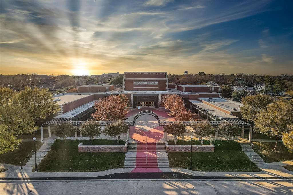 Brownstones On West Walters Ad - Residential Lease