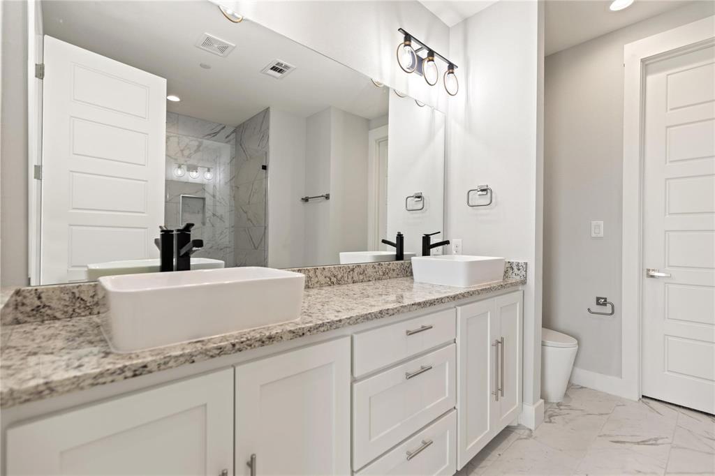 Brownstones On West Walters Ad - Residential Lease