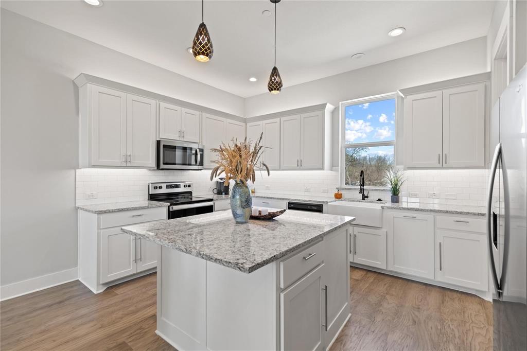 Brownstones On West Walters Ad - Residential Lease