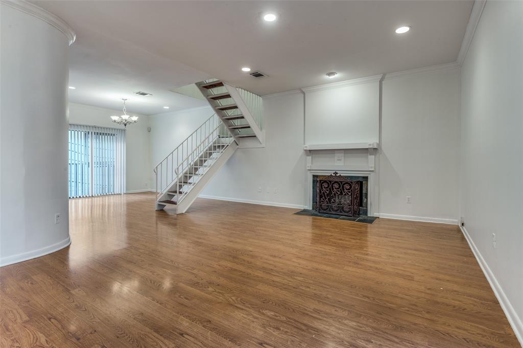 Holland St Condo 3829 - Residential