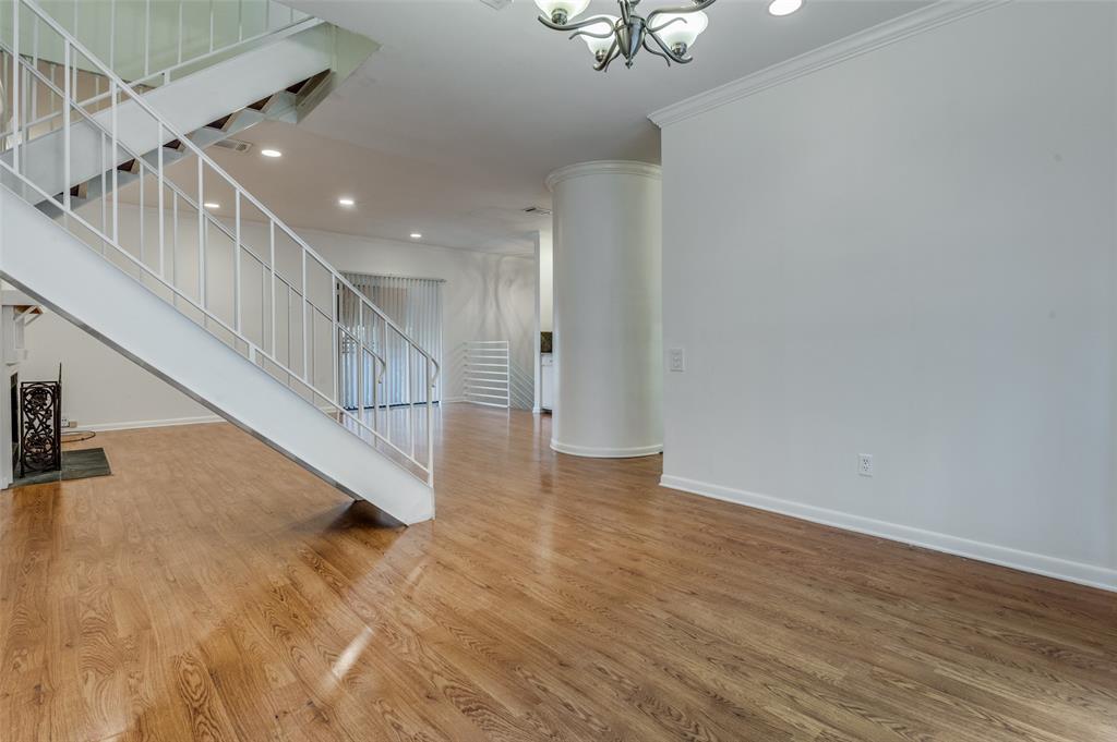 Holland St Condo 3829 - Residential