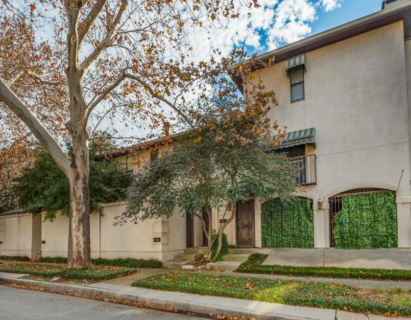 Holland St Condo 3829 - Residential