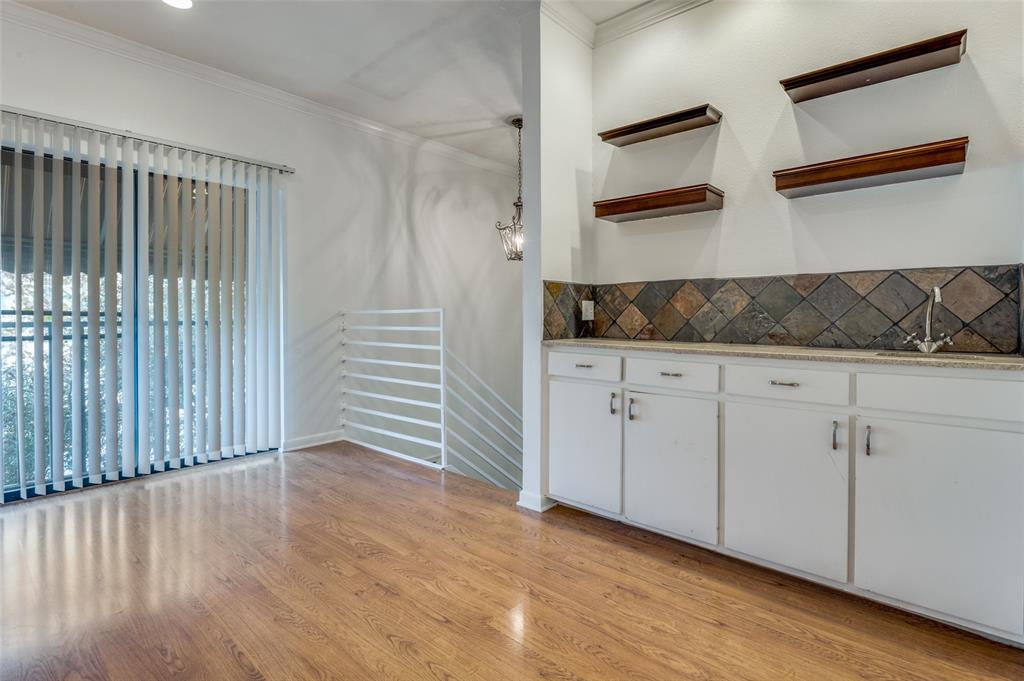 Holland St Condo 3829 - Residential