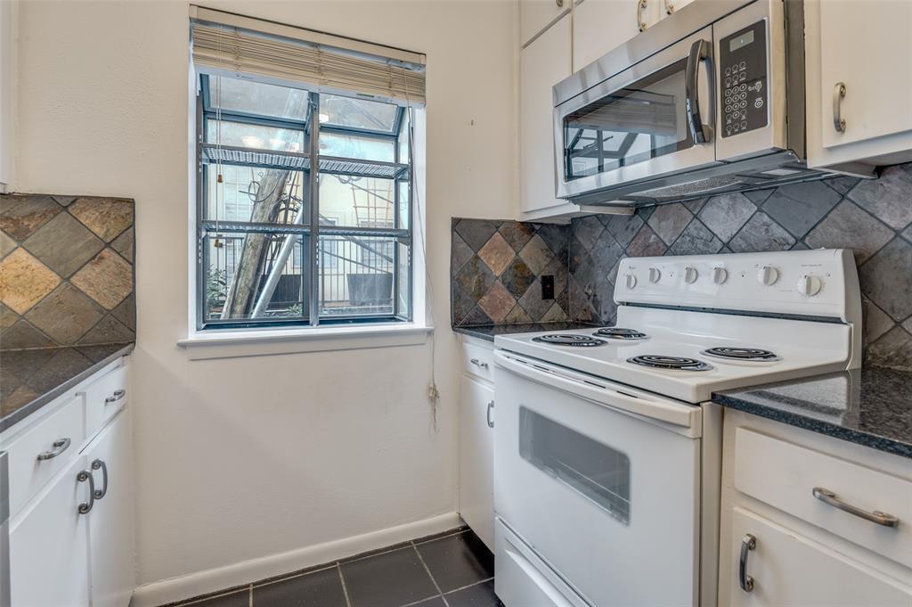 Holland St Condo 3829 - Residential