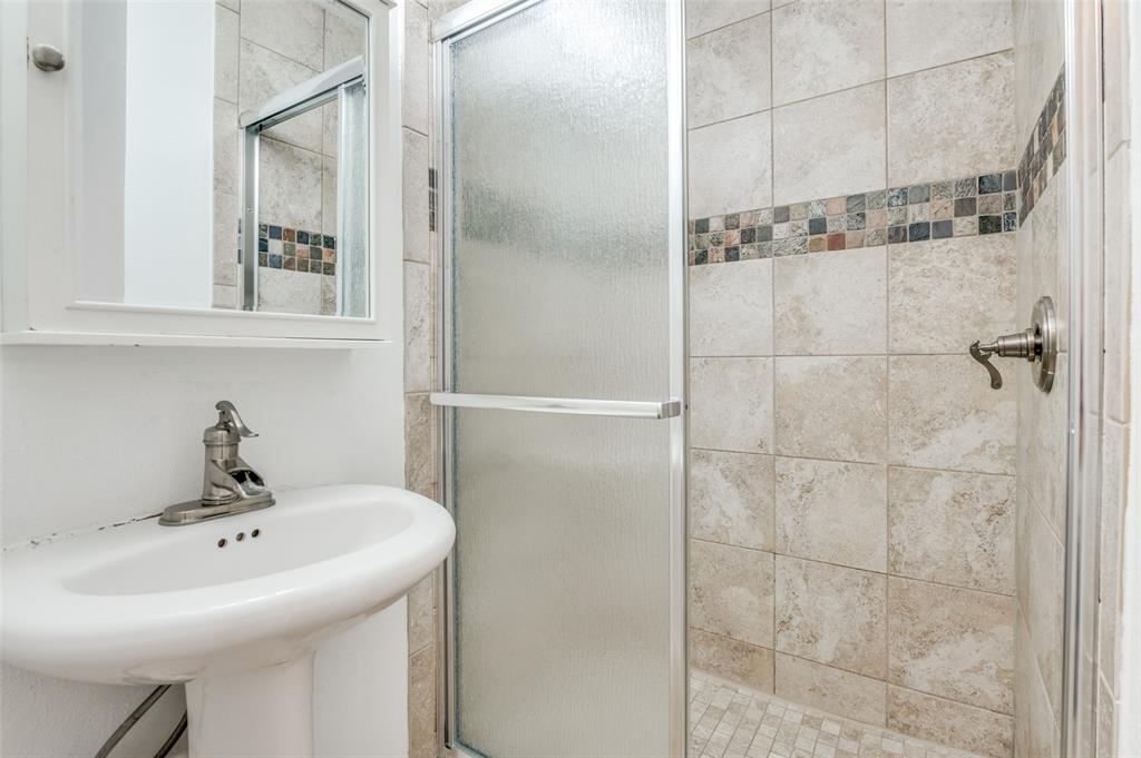 Holland St Condo 3829 - Residential