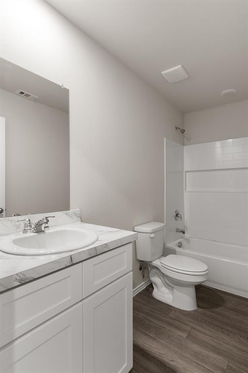 Treaty Oaks - Residential Lease