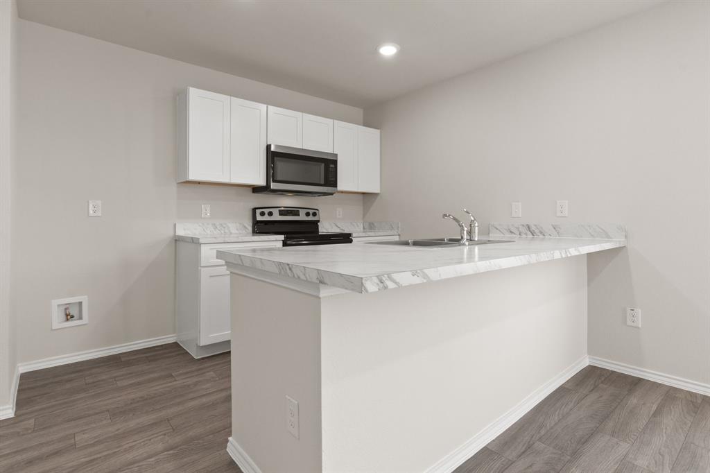 Treaty Oaks - Residential Lease