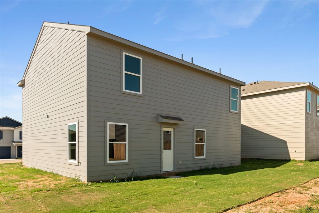 Treaty Oaks - Residential Lease