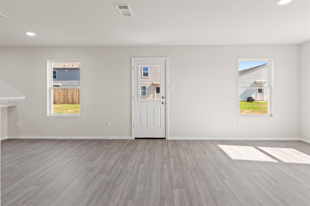 Treaty Oaks - Residential Lease