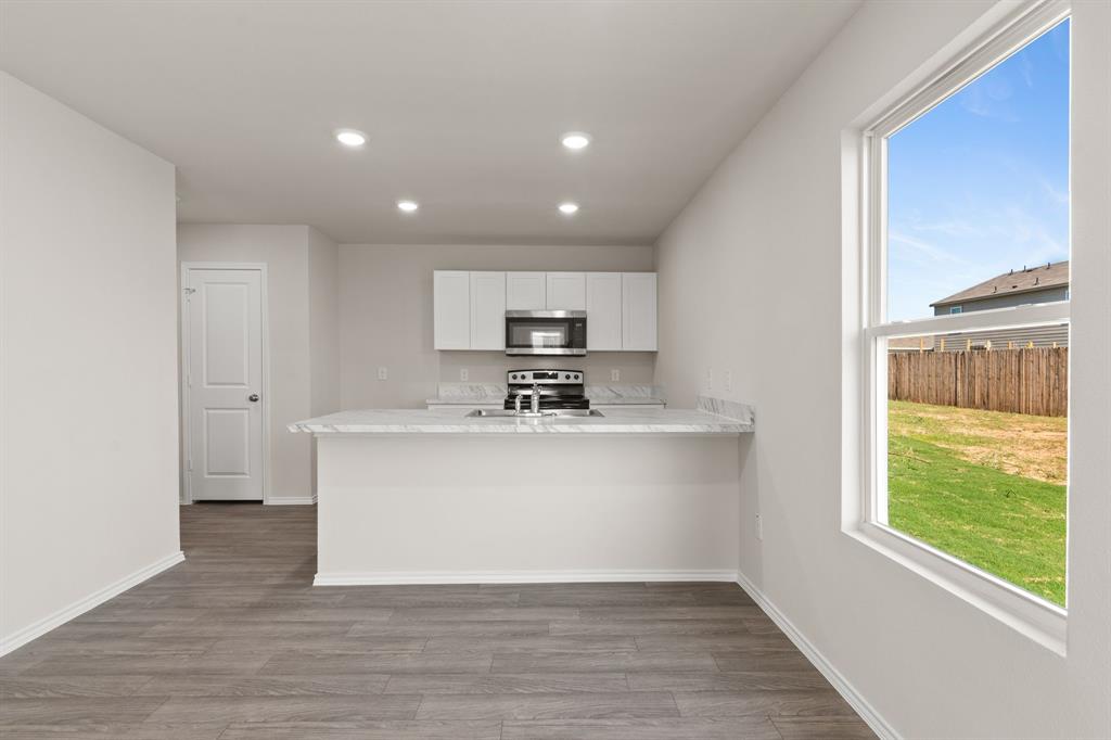 Treaty Oaks - Residential Lease