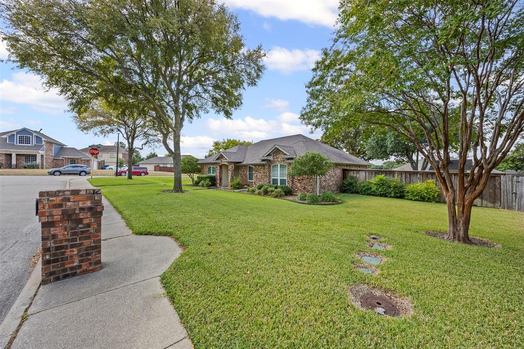 621 Prestonwood Trail