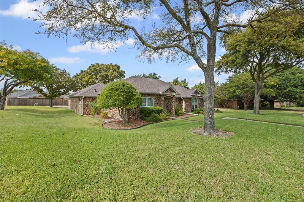 621 Prestonwood Trail