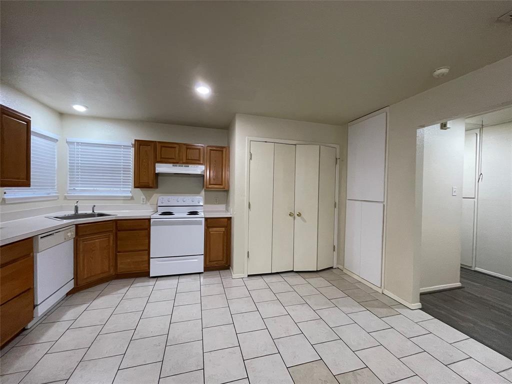 Cambridge Estates - Residential Lease