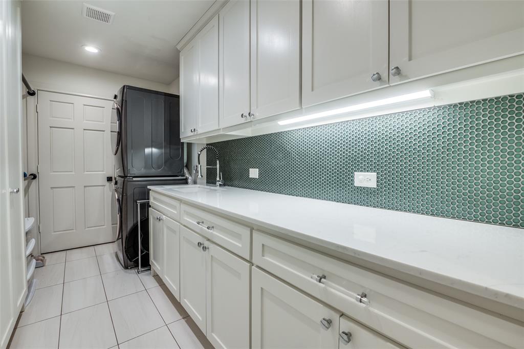 Highland Park High School - Residential