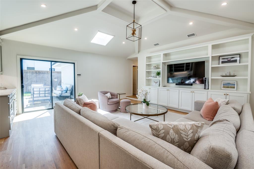 Highland Park High School - Residential