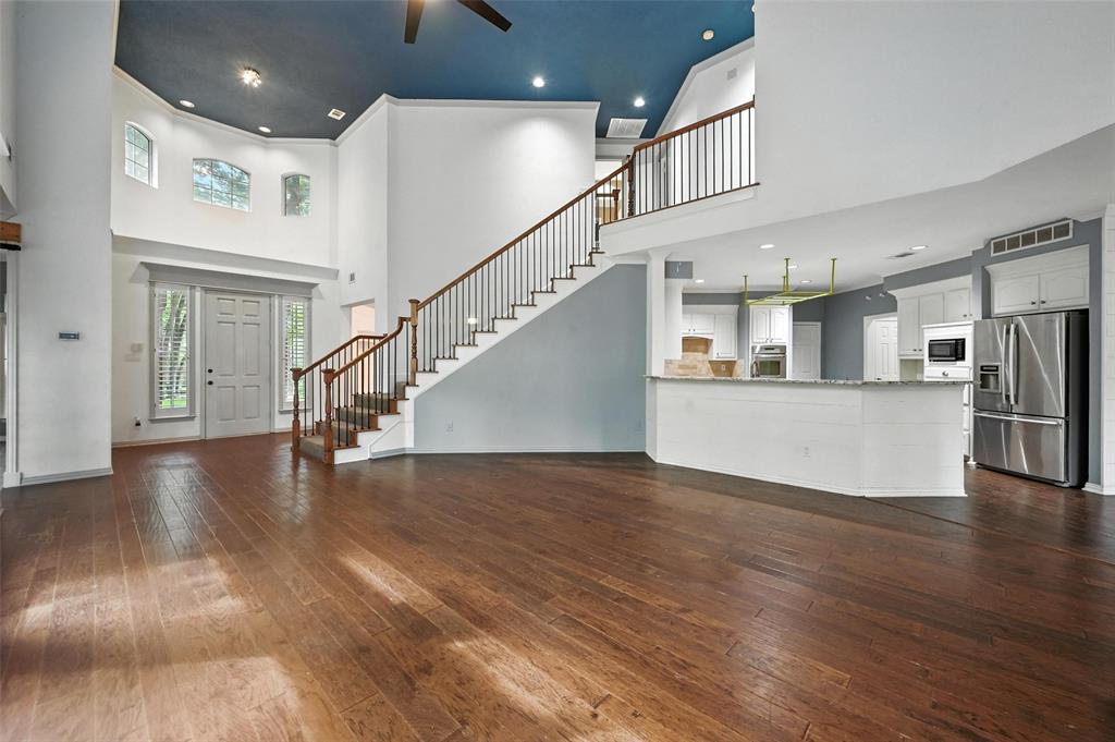 207 Royal Oaks Place