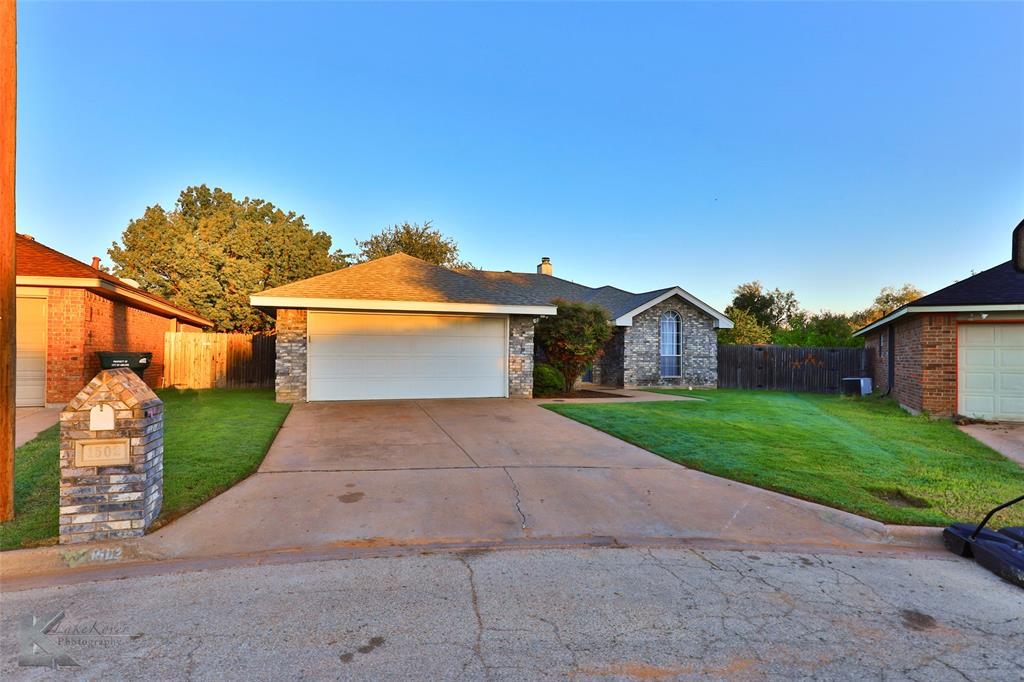 1502 Sir Thopas Court