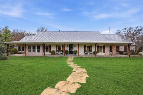 Photo of 2151 Lipan Highway, Granbury, TX 76048 (MLS # 21211156)