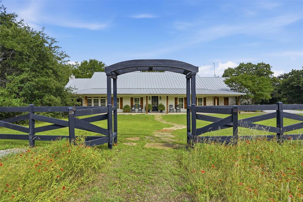 2151 Lipan Highway