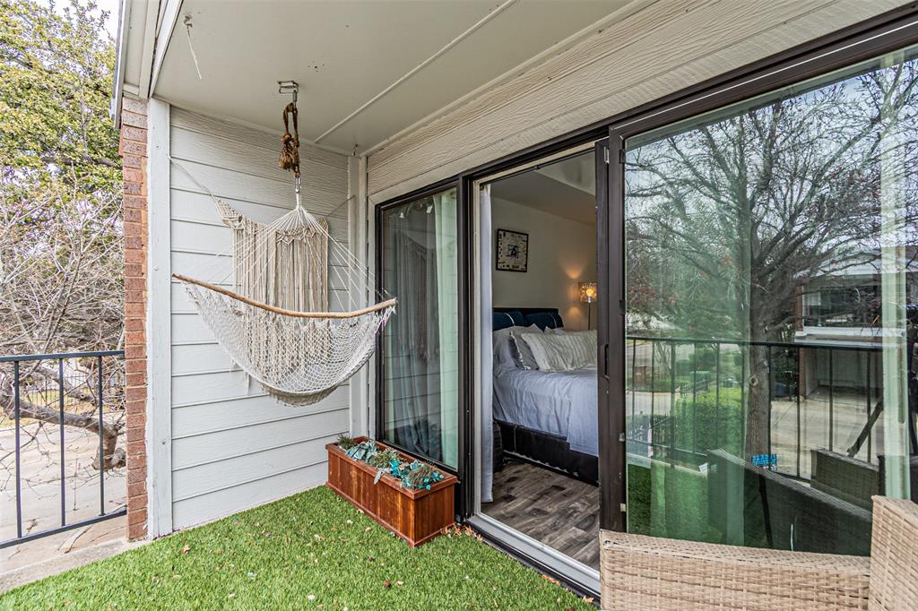 Boardwalk On The Pkwy Condos - Residential