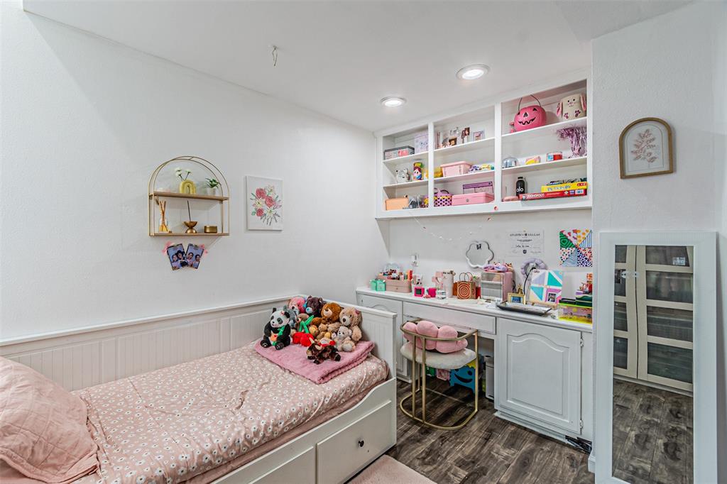 Boardwalk On The Pkwy Condos - Residential