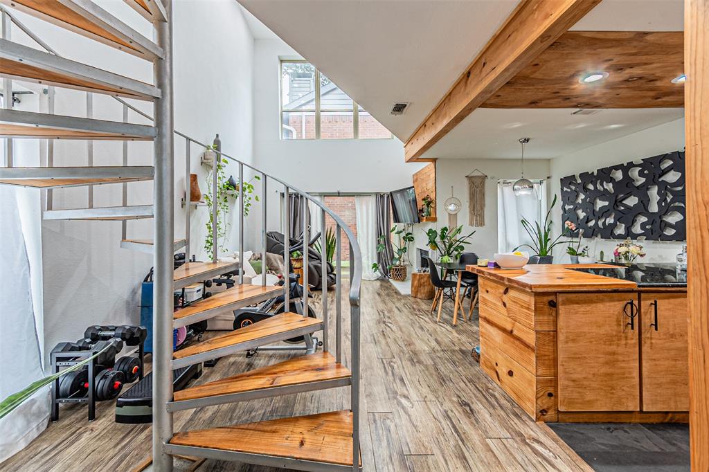 Boardwalk On The Pkwy Condos - Residential