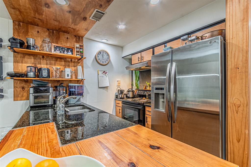 Boardwalk On The Pkwy Condos - Residential