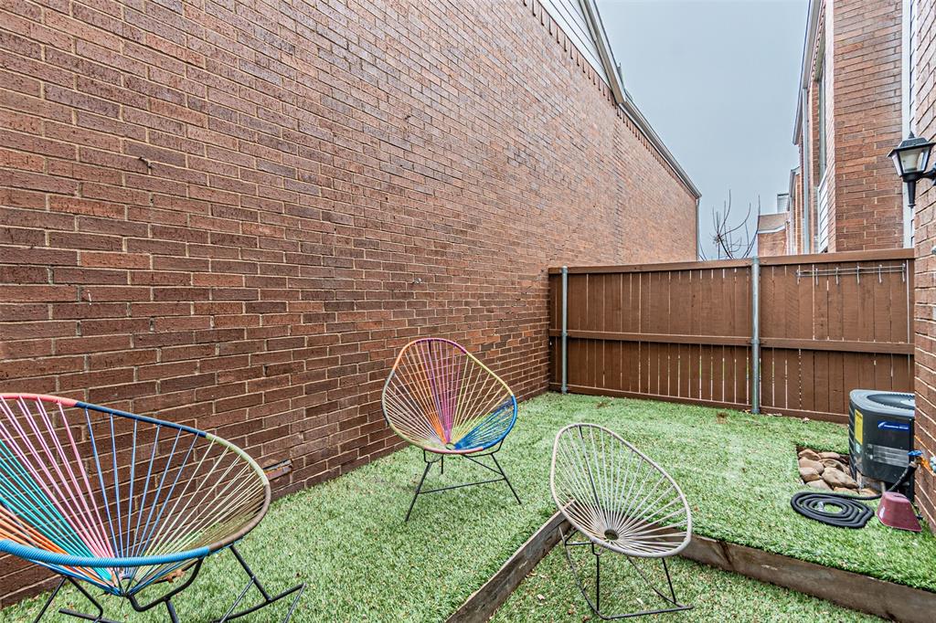 Boardwalk On The Pkwy Condos - Residential