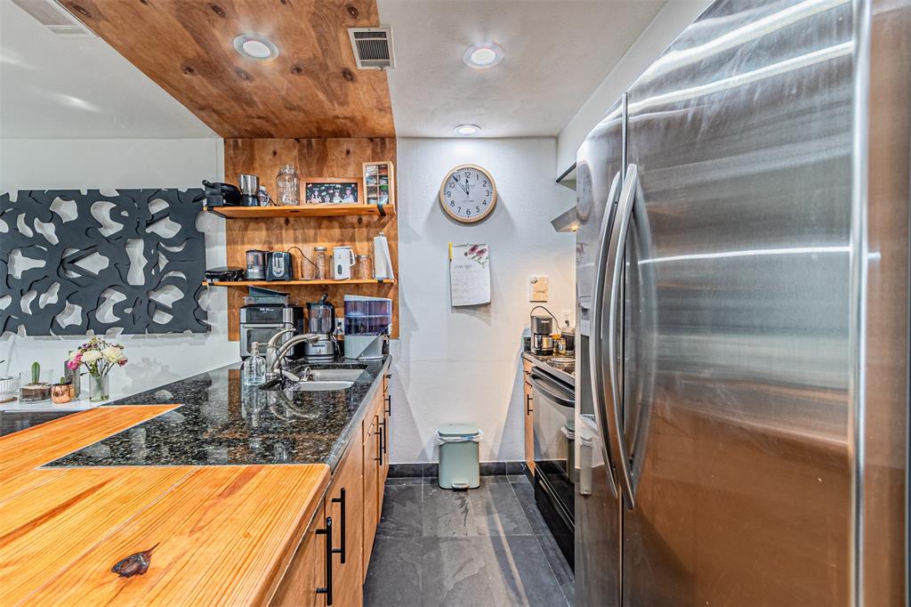 Boardwalk On The Pkwy Condos - Residential