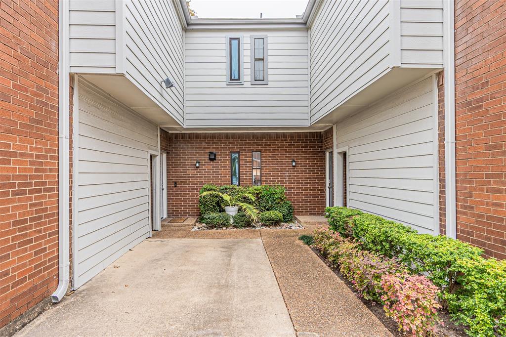 Boardwalk On The Pkwy Condos - Residential