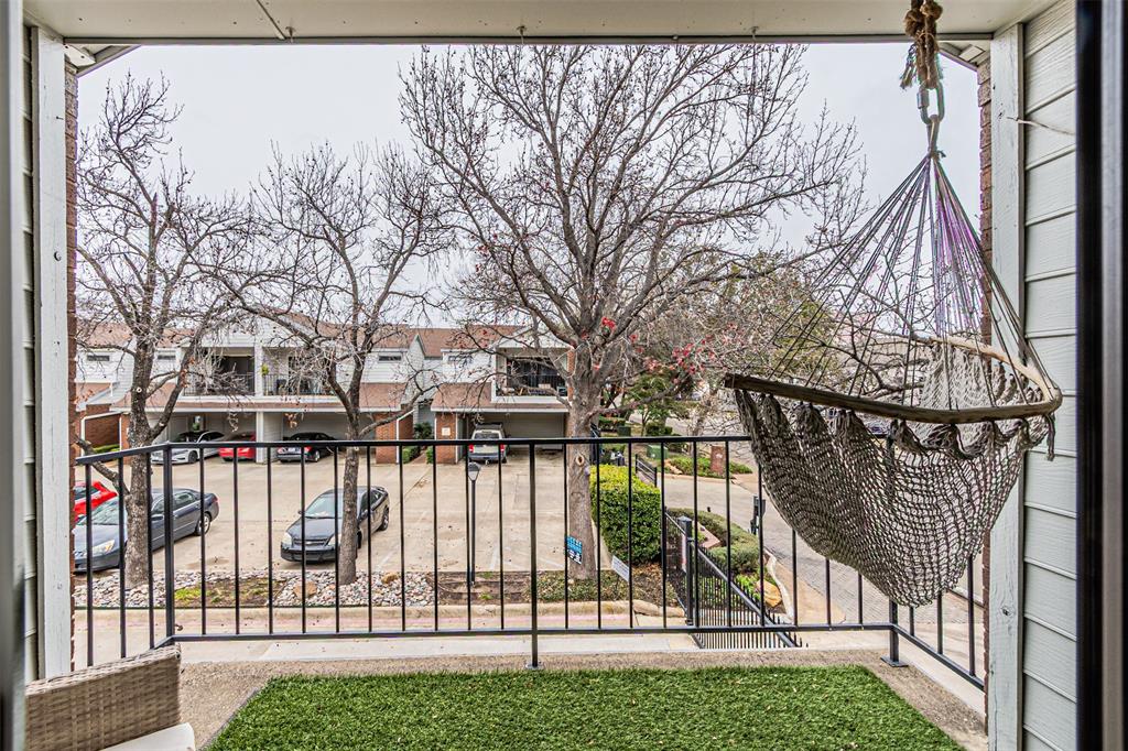 Boardwalk On The Pkwy Condos - Residential