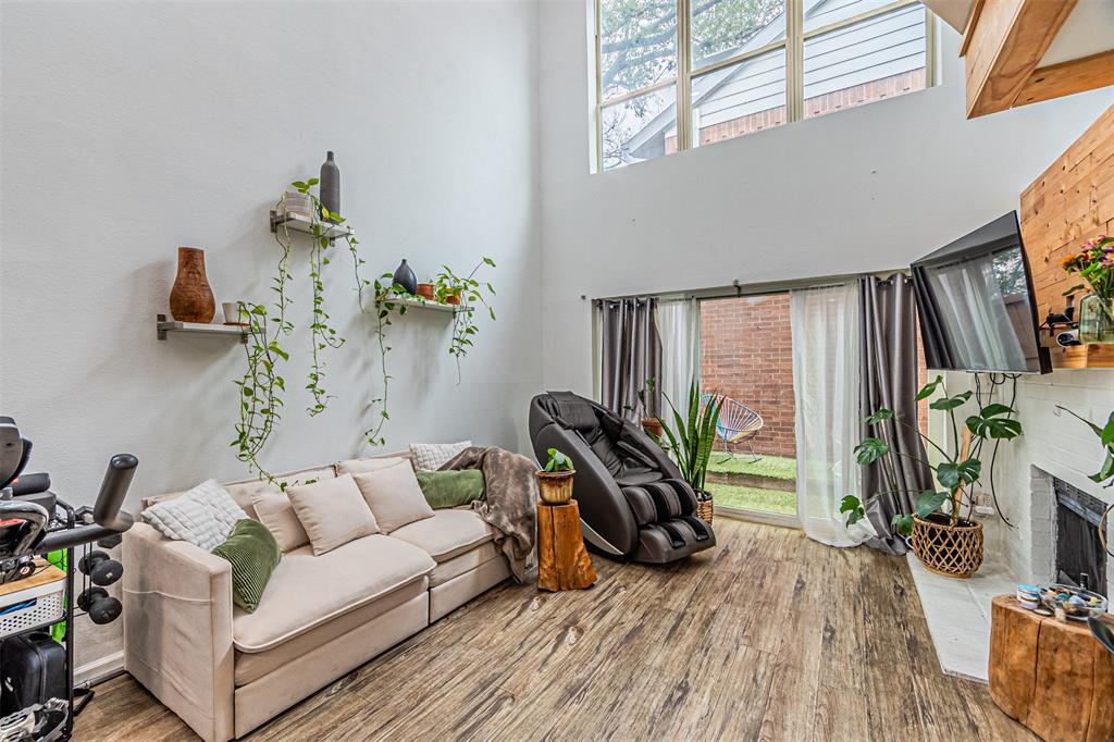 Boardwalk On The Pkwy Condos - Residential