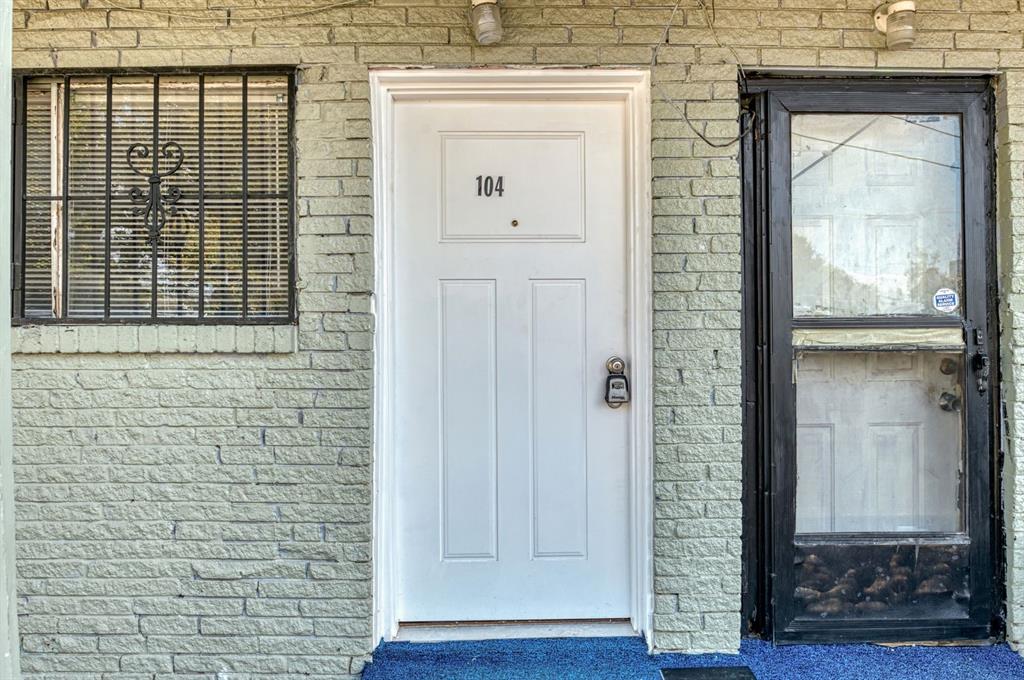 Barnes & Mitchells Grand Ave - Residential Lease