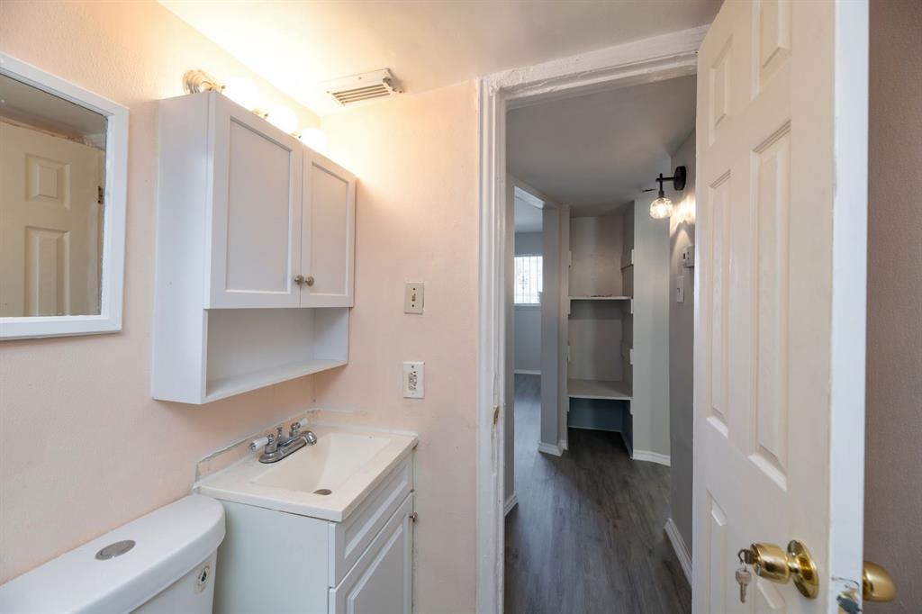 Barnes & Mitchells Grand Ave - Residential Lease