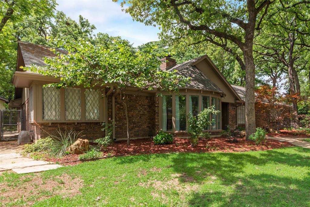 2508 Oak Manor Court