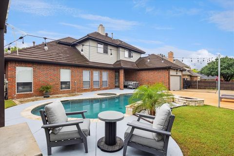 312 Springhill Drive Hurst TX 76054