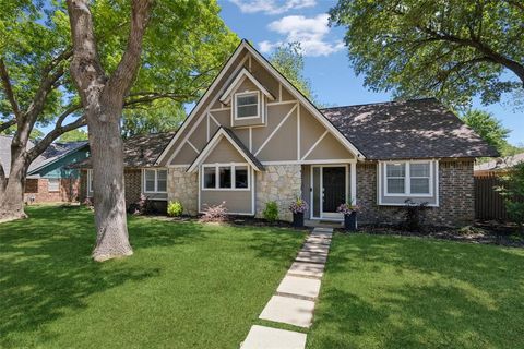 2222 Ravenwood Drive Grand Prairie TX 75050