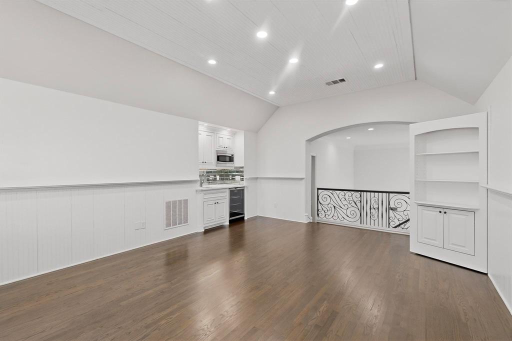 Meadow At Montgomery Farm The - Residential